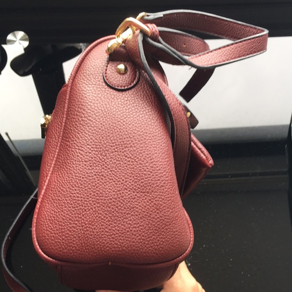 Red Burgundy monogram top handle zipper purse - Picture 4 of 7